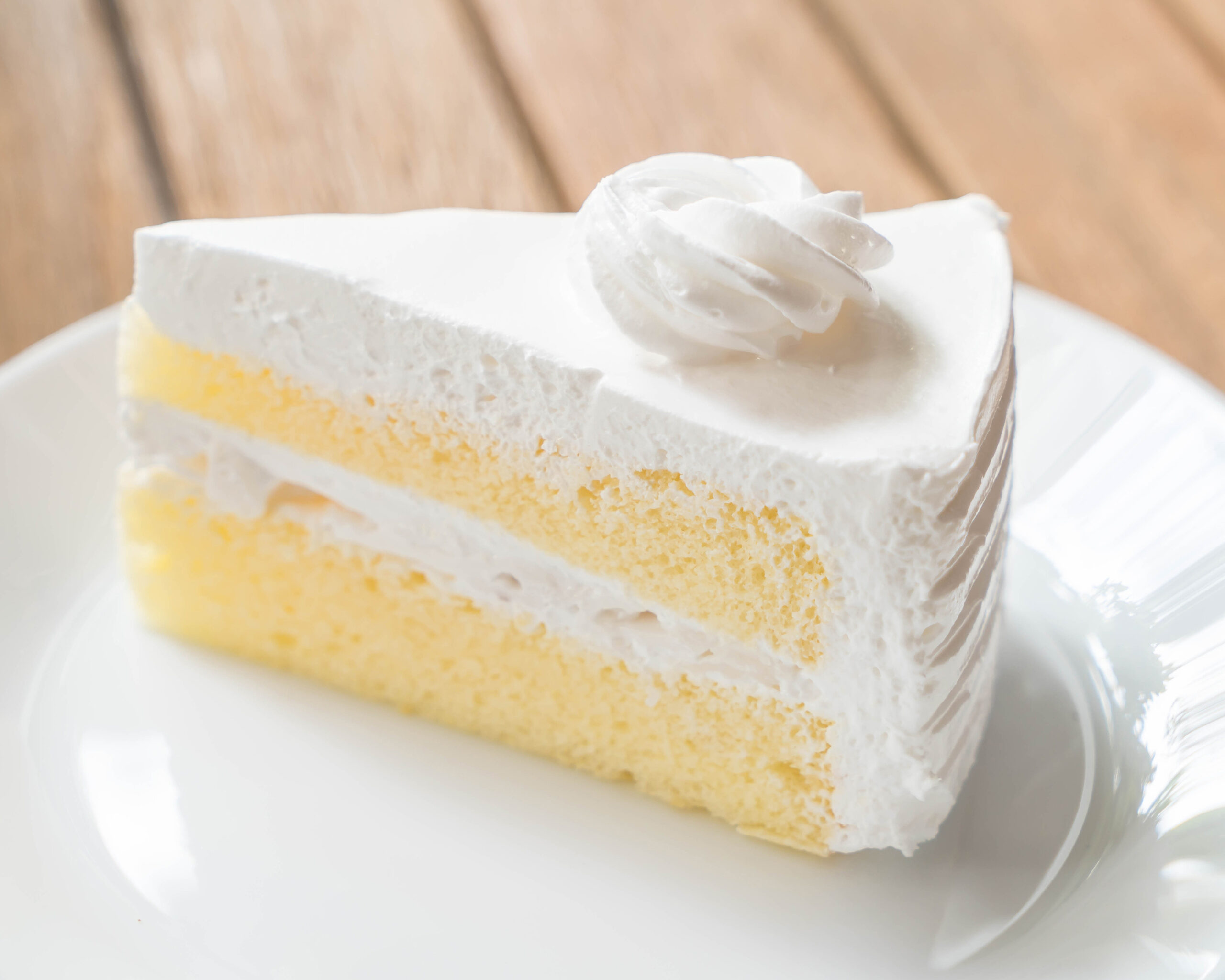 Vanilla Sponge Cake (Deluxe)